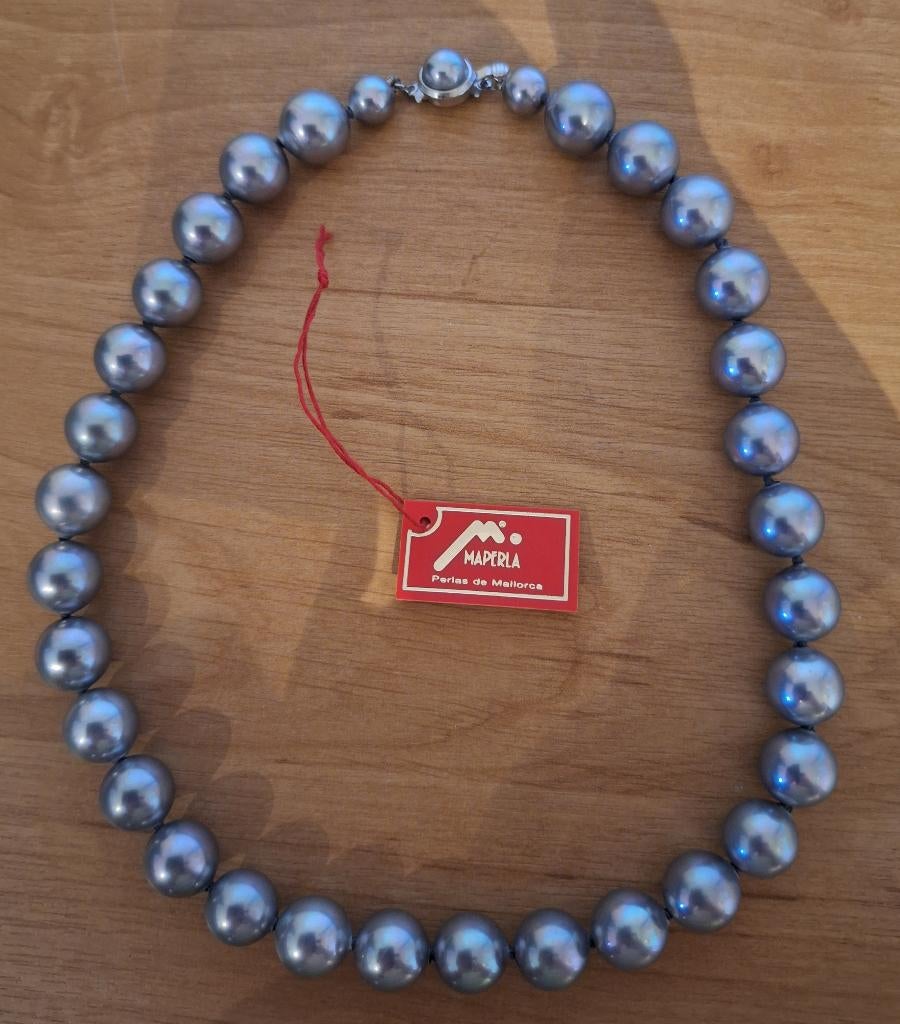 Mallorca parelketting, grijskleurige parel, NIEUW, Handtassen en Accessoires, Ophalen of Verzenden, Nieuw, Grijs, Overige materialen