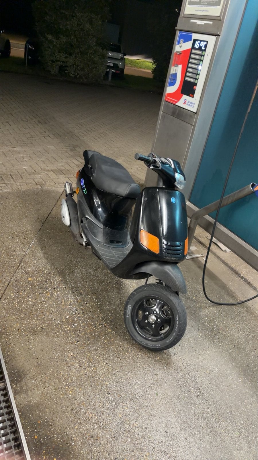 Piaggio zip type 3, Fietsen en Brommers, Ophalen, Zo goed als nieuw