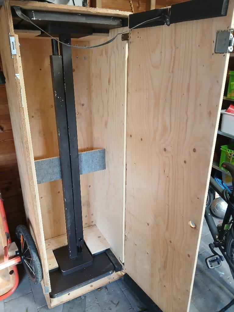 flightcase met 2 luidsprekerstandaards, Ophalen, Gebruikt, Flightcase