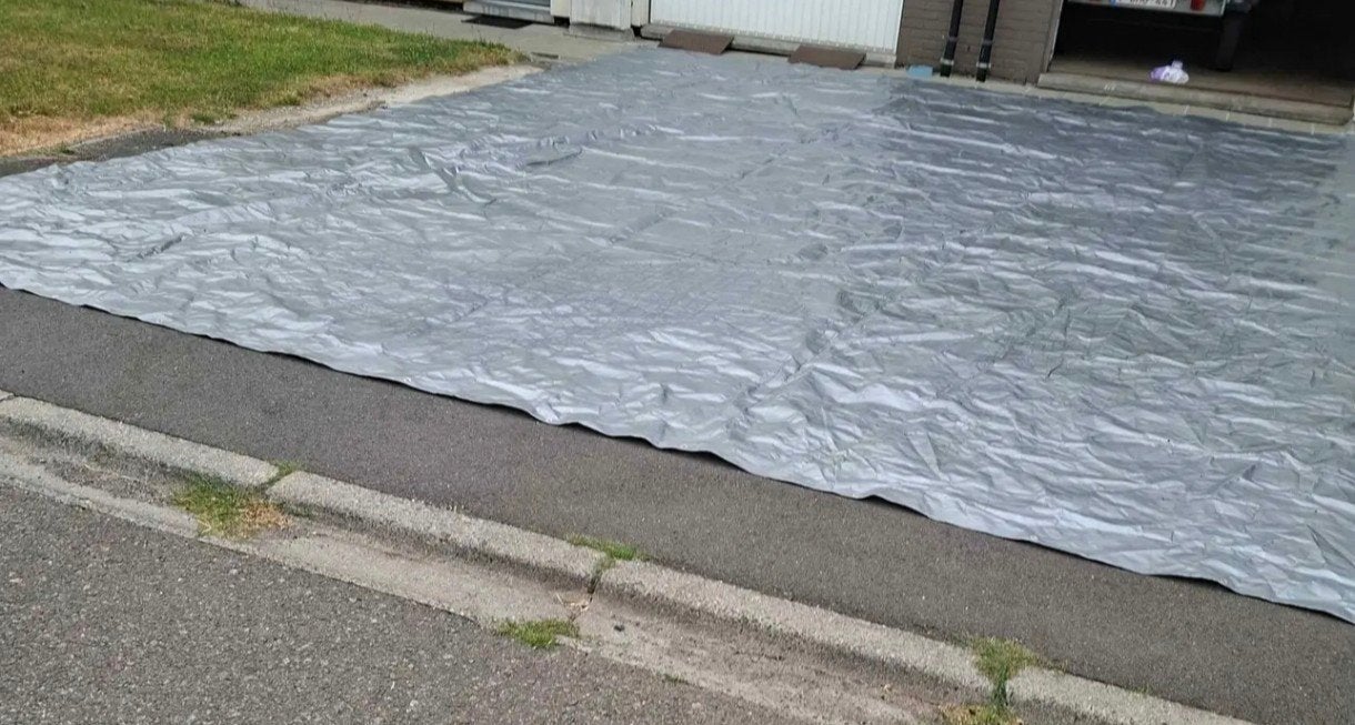 Bache, Enlèvement, Gris