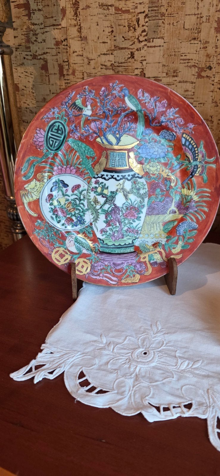 assiette décorative chinoise rouge avec dragon + support en, Antiquités & Art, Enlèvement ou Envoi