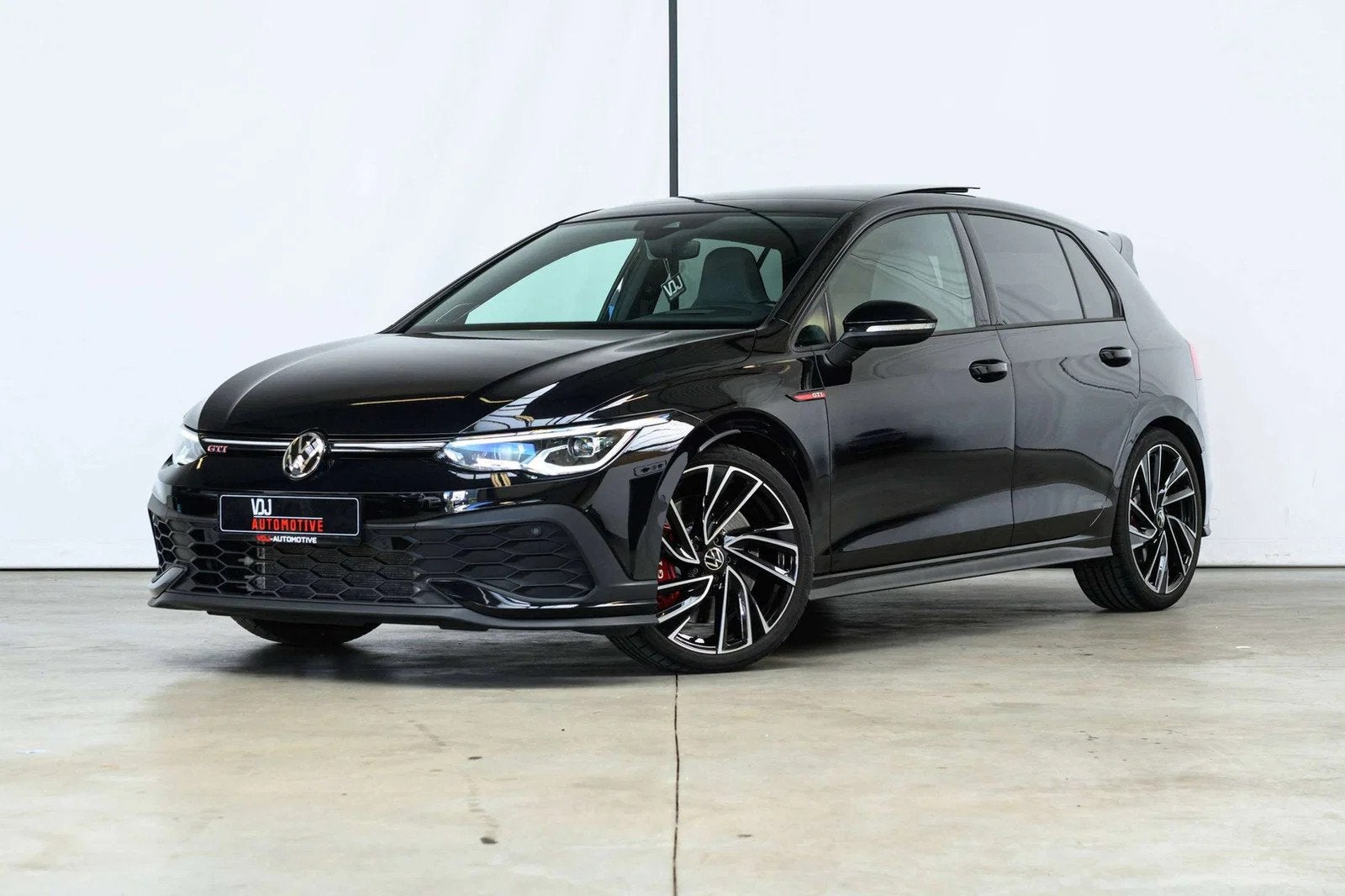 Volkswagen Golf GTI CLUBSPORT|HEAD-UP|HARMAN-KARDON|IQ-LIGHT, Automaat, Gebruikt, 1984 cc, Sportstoelen