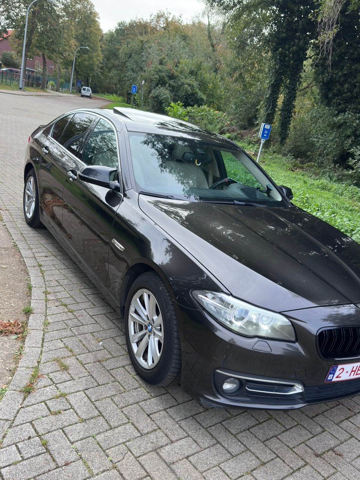 Bmw 520i, Autos, Cuir, 149 g/km, Carnet d'entretien, 5 portes