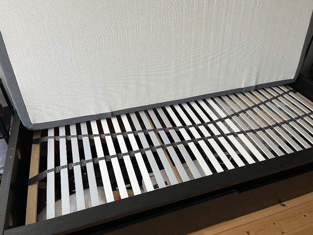 Lit IKEA MALM brun-noir, 90x200 cm + lattes LÖNSET, Maison & Meubles, Chambre à coucher | Lits, 90 cm, Une personne, Brun, Enlèvement
