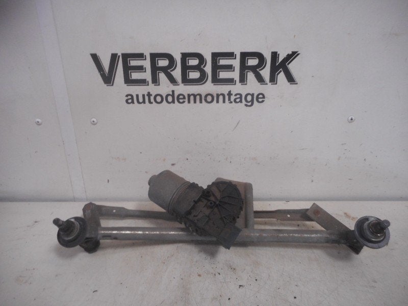 MOTEUR + TRINGLERIE ESSUIE GLACE AVANT Peugeot 206 CC (2D), Robert Bosch AG, Utilisé, Robert-Bosch-Allee 1
74232  Abstatt, DE