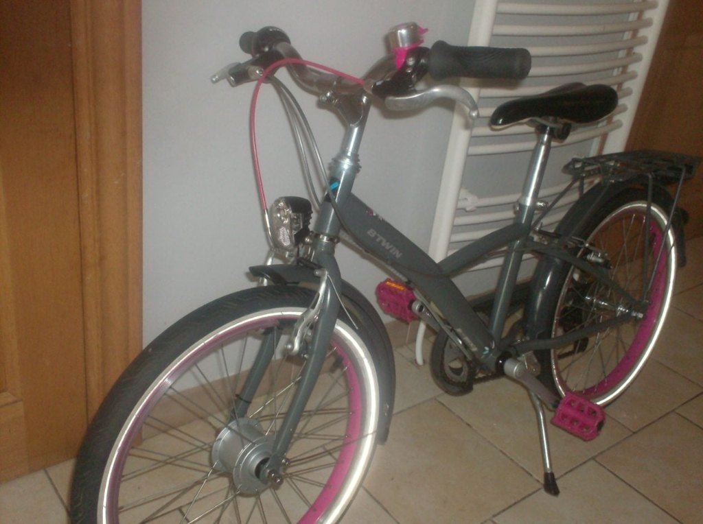 Kinderfiets . meisjesfiets .20 inch . in nieuw staat, Ophalen, Zo goed als nieuw, 20 inch