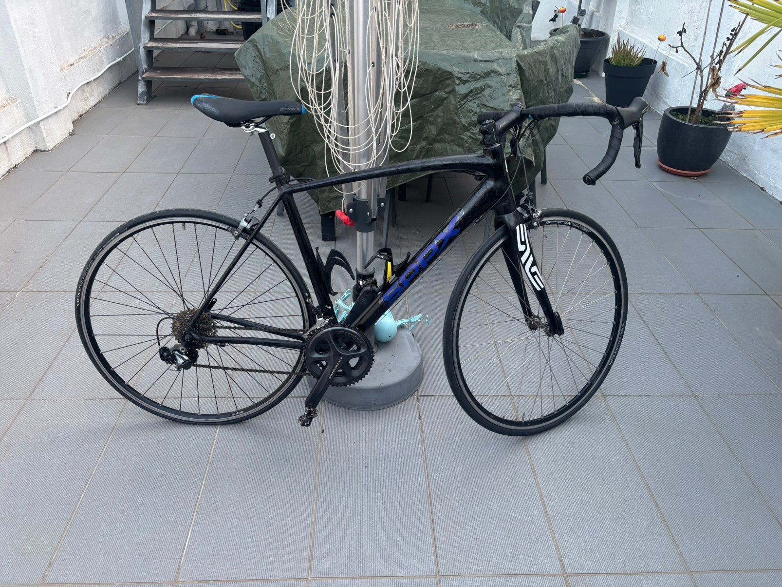 Carbon koersfiets, Ophalen, Gebruikt, Velgrem