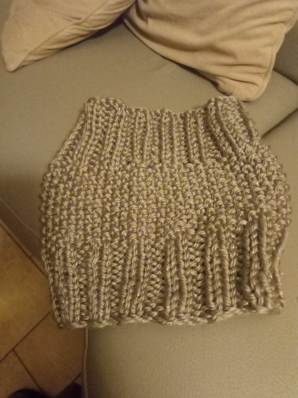 av cache cou fait main  nouveau hauteur28cm. largeur 32, Vêtements | Femmes, Neuf, Taille 38/40 (M), Enlèvement ou Envoi, Fait main