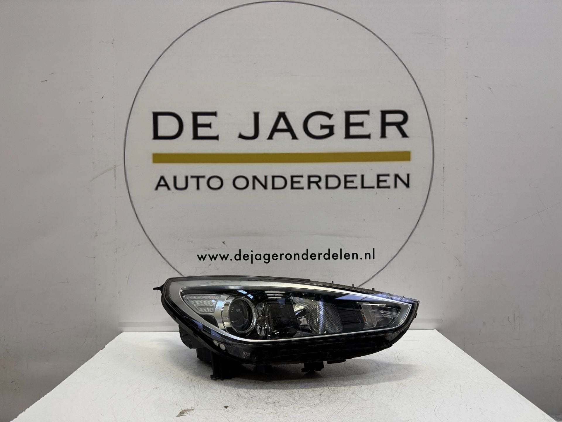 HYUNDAI I30 3 HALOGEEN LED KOPLAMP RECHTS 92102-G4020 2017-, Gebruikt, Heolleung-ro 12
06797  Seoul, Info@hyundai.com, Hyundai