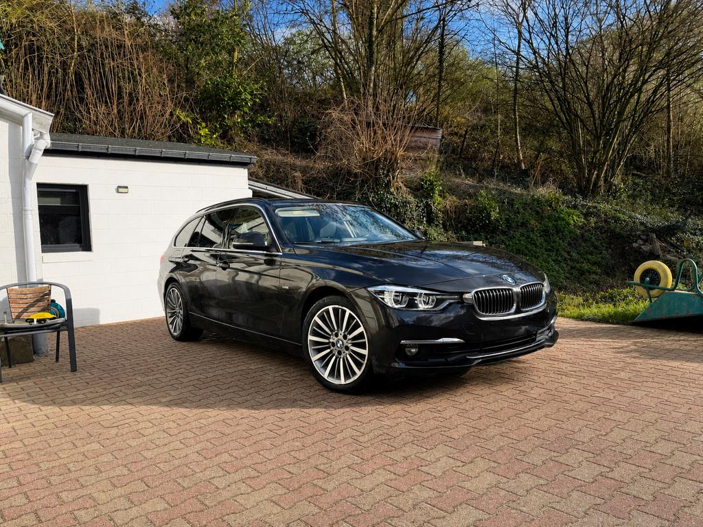 Bmw 318d luxury line - virtual cockpit - pono - cuire, Autos, Cuir, Achat, Noir, 5 portes