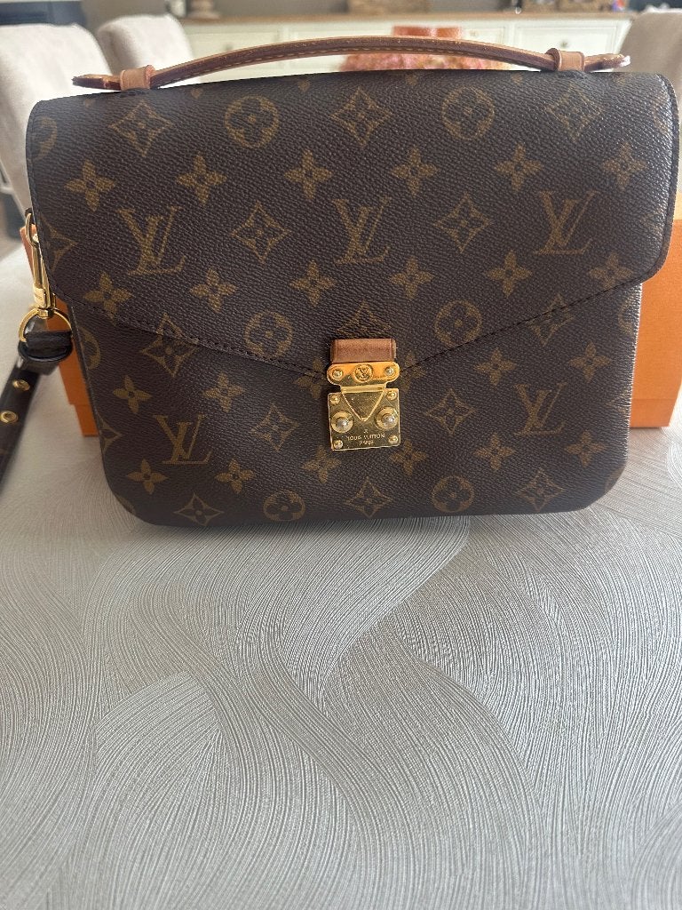 Pochette Métis Louis Vuitton, Bijoux, Sacs & Beauté, Sacs | Sacs Femme, Enlèvement ou Envoi, Comme neuf, Brun, Autres types