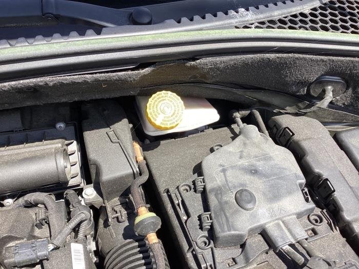 Assistant de freinage d'un Citroen C3, -, 3 mois de garantie, Utilisé, -
