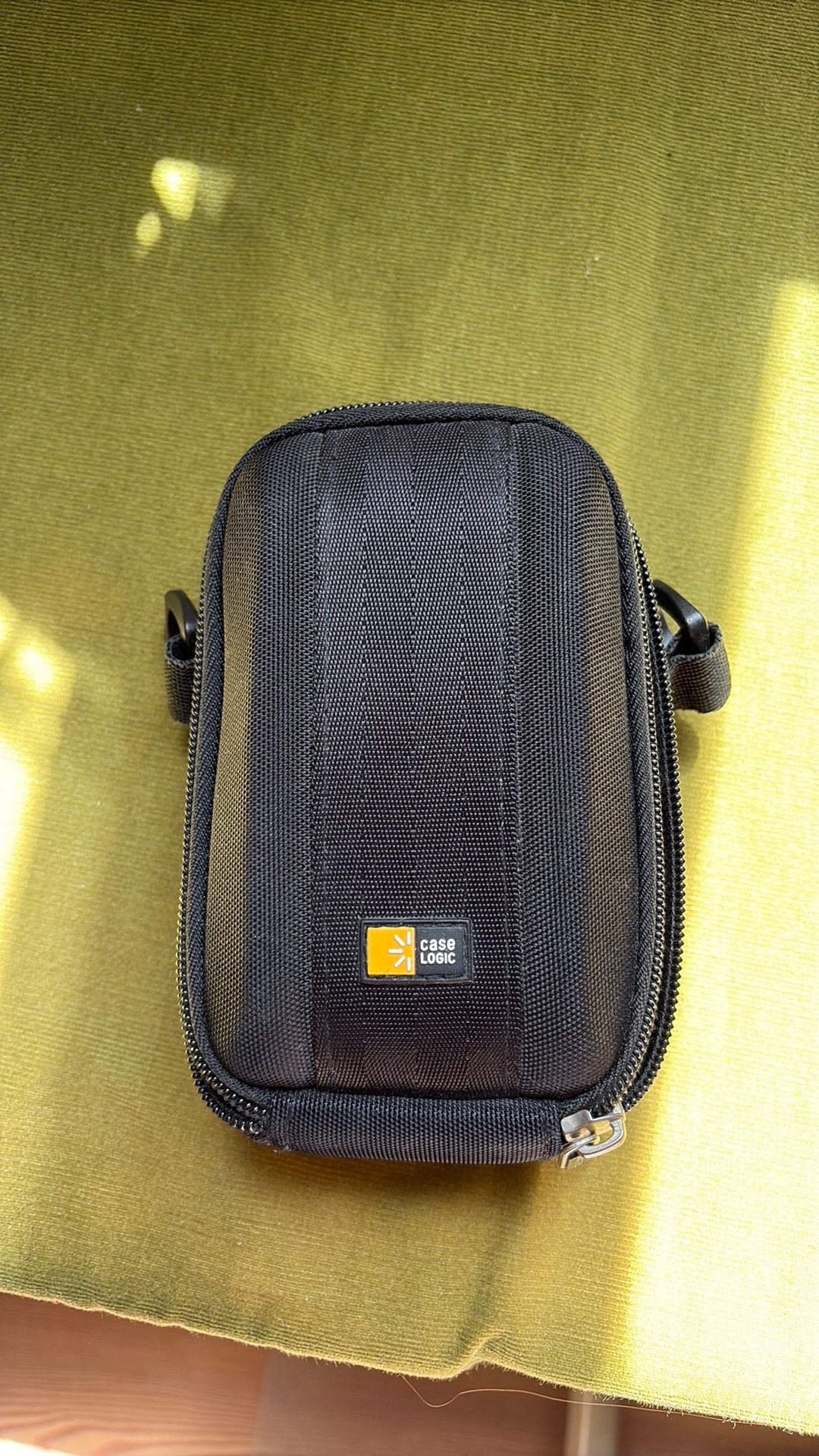 Case logic compact camera, Audio, Tv en Foto, Foto | Cameratassen, Overige typen, Gevoerd, Ophalen of Verzenden, Zo goed als nieuw