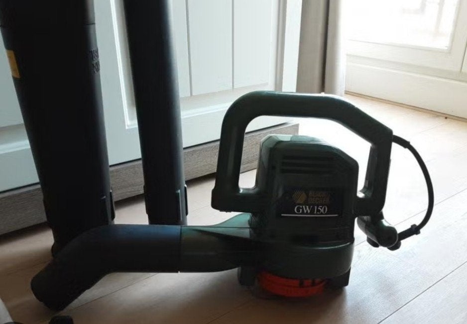 Dit is een Black & Decker GW 150 bladblazer en
stofzuiger.
H, Tuin en Terras, Heggenscharen, Ophalen