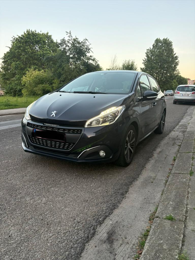 Peugeot 208 1.2 PureTech 2017 – Full Option – 140.000 km, Particulier, Cruise Control, Te koop, Benzine