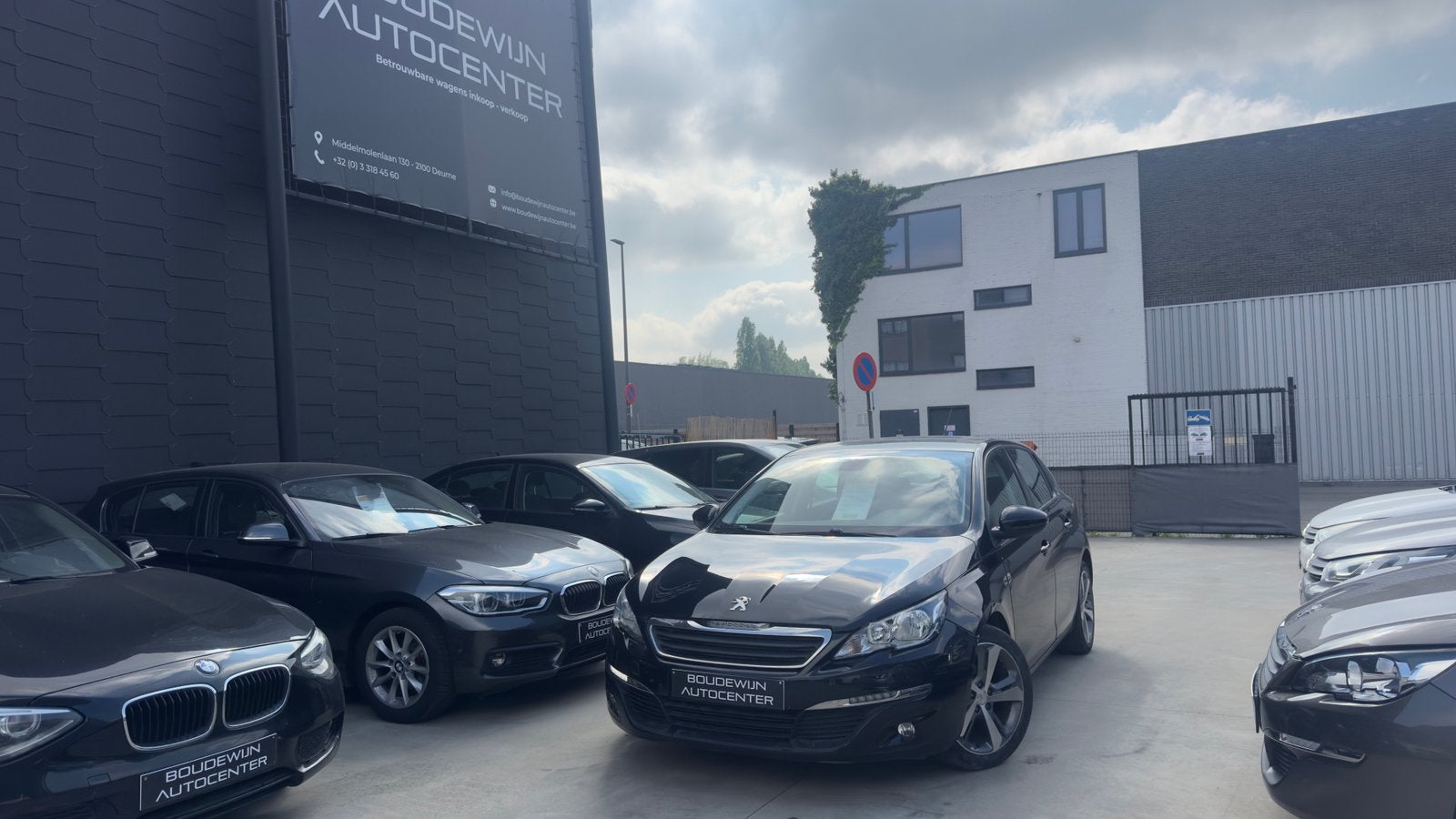 Peugeot 308 1.2Benzine 2015 118.xxxkm Topstaat Garantie, Voorwielaandrijving, Stof, Zwart, Zwart