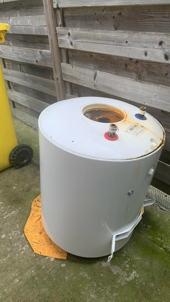 Boilier, 100 litres ou plus, Enlèvement, Utilisé, Boiler