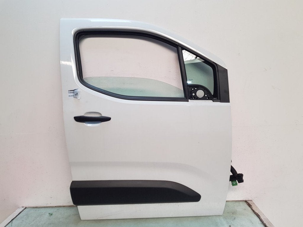 PORTIER RECHTS Opel Combo Cargo (01-2018/04-2021), Gebruikt, Deur, Rechts, Opel