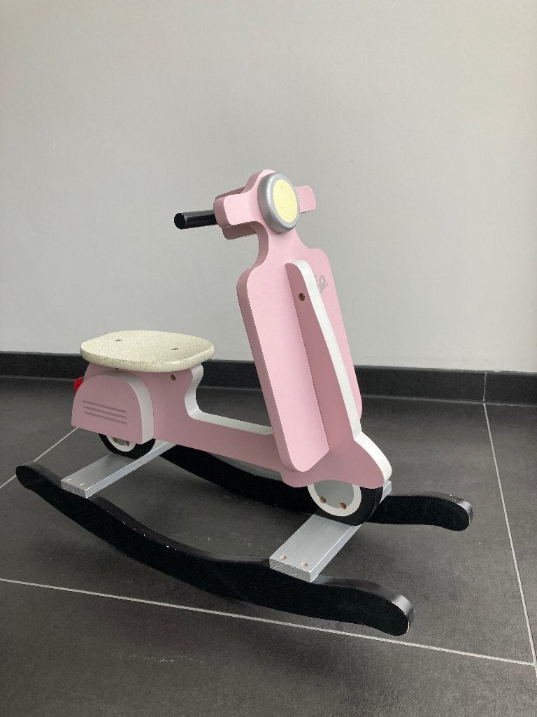 Schommelscooter Vespa roze, Enlèvement, Utilisé