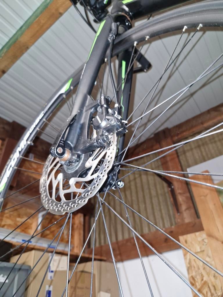 Merida Spider 500 avec pédales à clic, Enlèvement