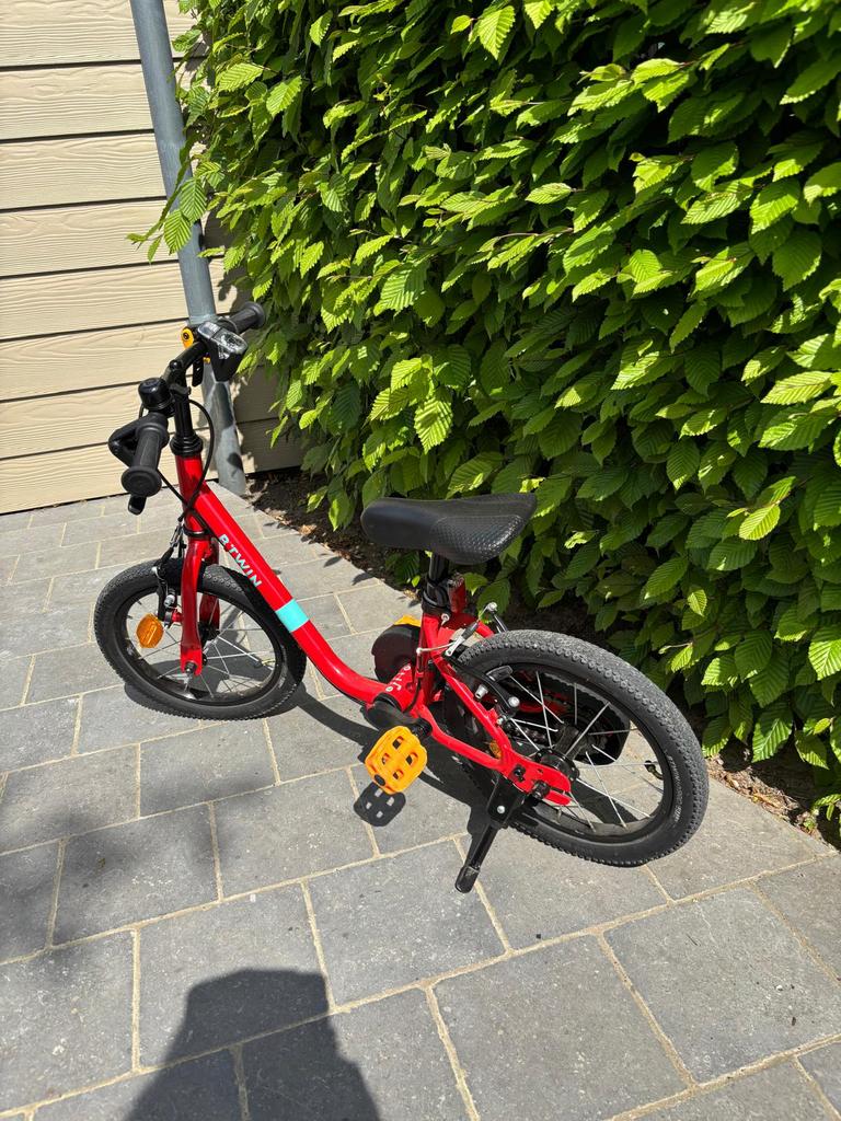 Kinderfiets Decatlon BTWIN 14inch, Fietsen en Brommers, Ophalen, Zo goed als nieuw, Velgrem, Minder dan 16 inch