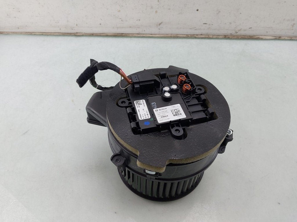 VENTILATEUR RADIATEUR MOTEUR BMW 5 serie Touring (G31), Utilisé, BMW, Petuelring 130
80809  München, DE, Bayerische Motoren Werke AG
