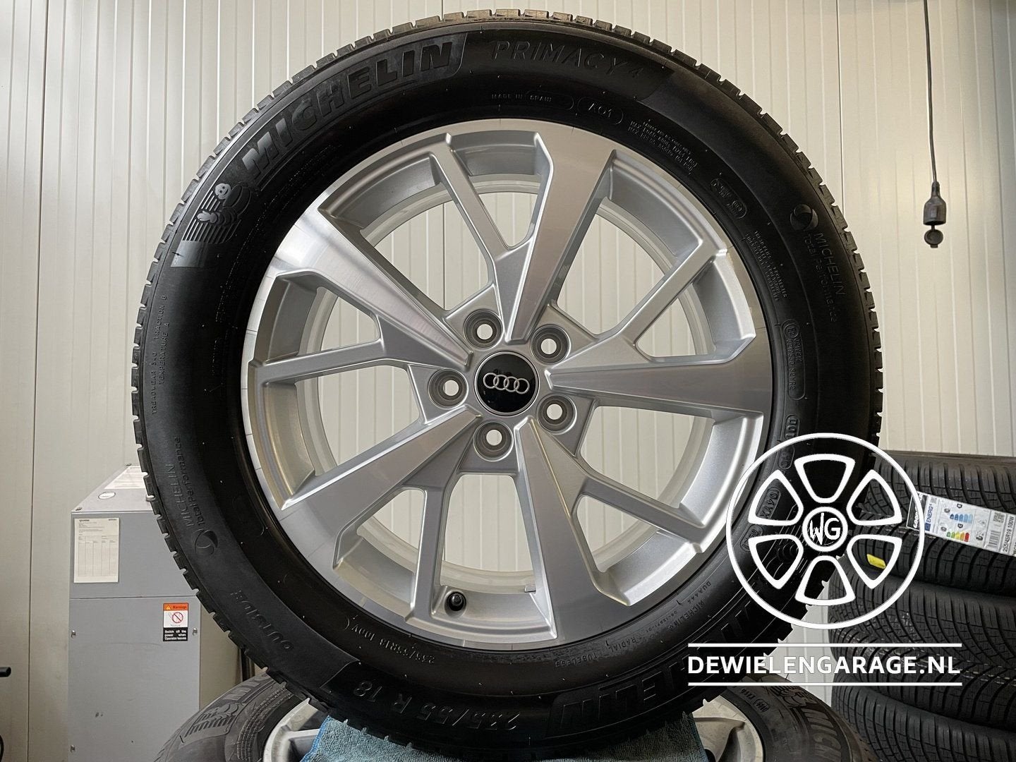 18 inch Audi Q3 Velgen 2-kleur Origineel Velgen Zomer 5x112, 18 inch, Gebruikt, -, -