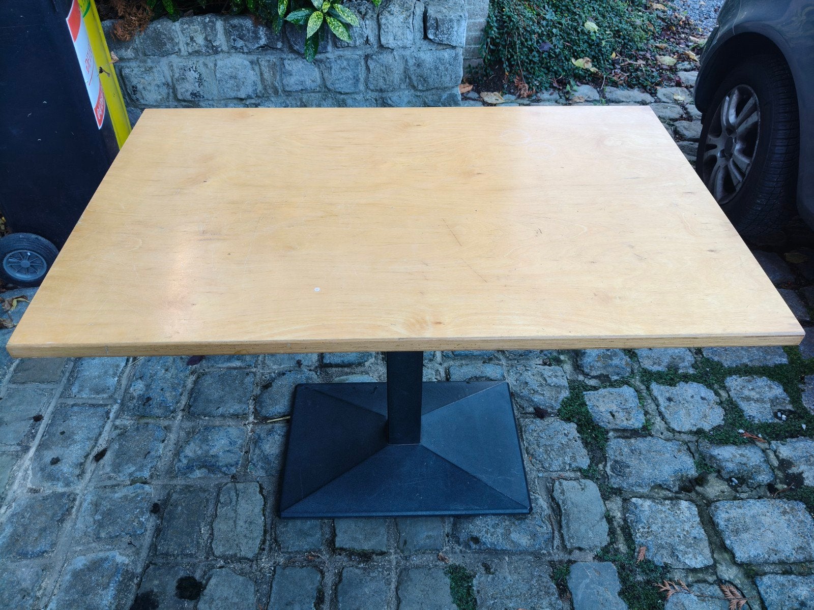 Table horeca plateau bois et pied métal, Enlèvement, Rectangulaire, Bois