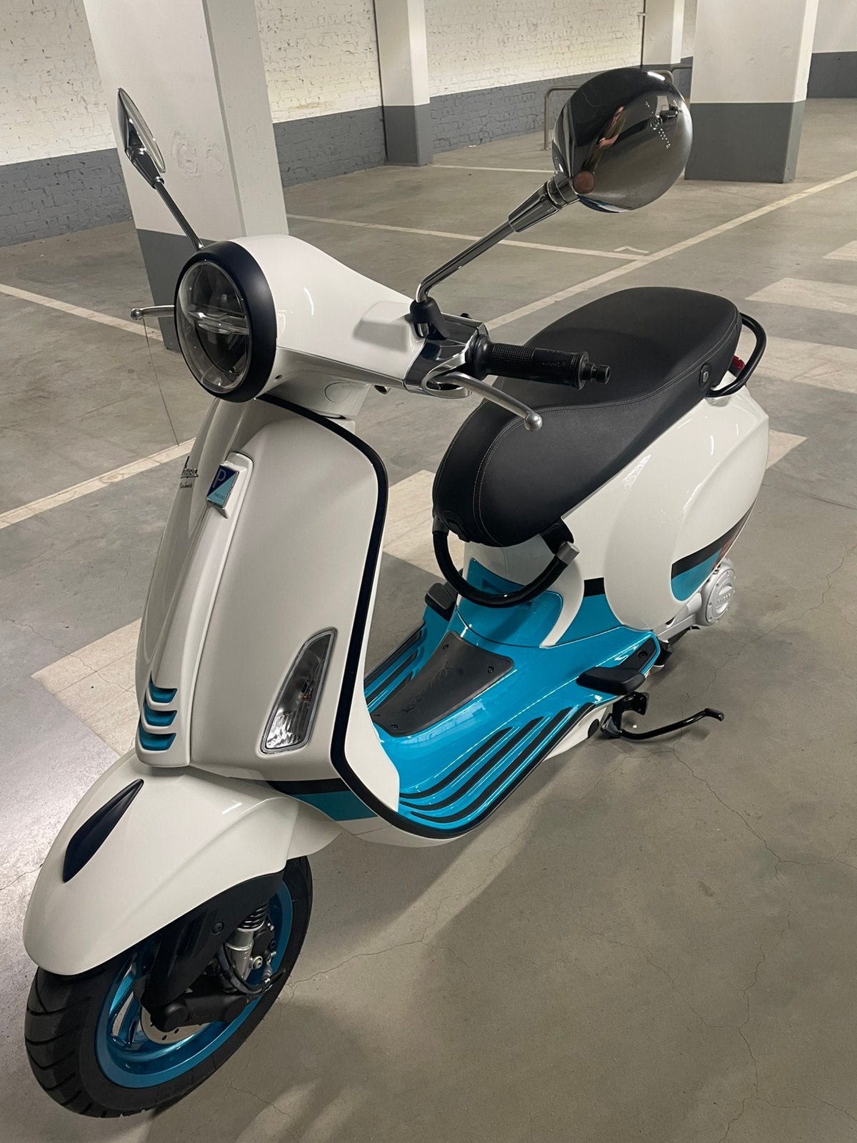 Piaggio Primavera 50cc classe B 45km/h 185 km, Vélos & Vélomoteurs, Scooters | Vespa, Enlèvement, Comme neuf
