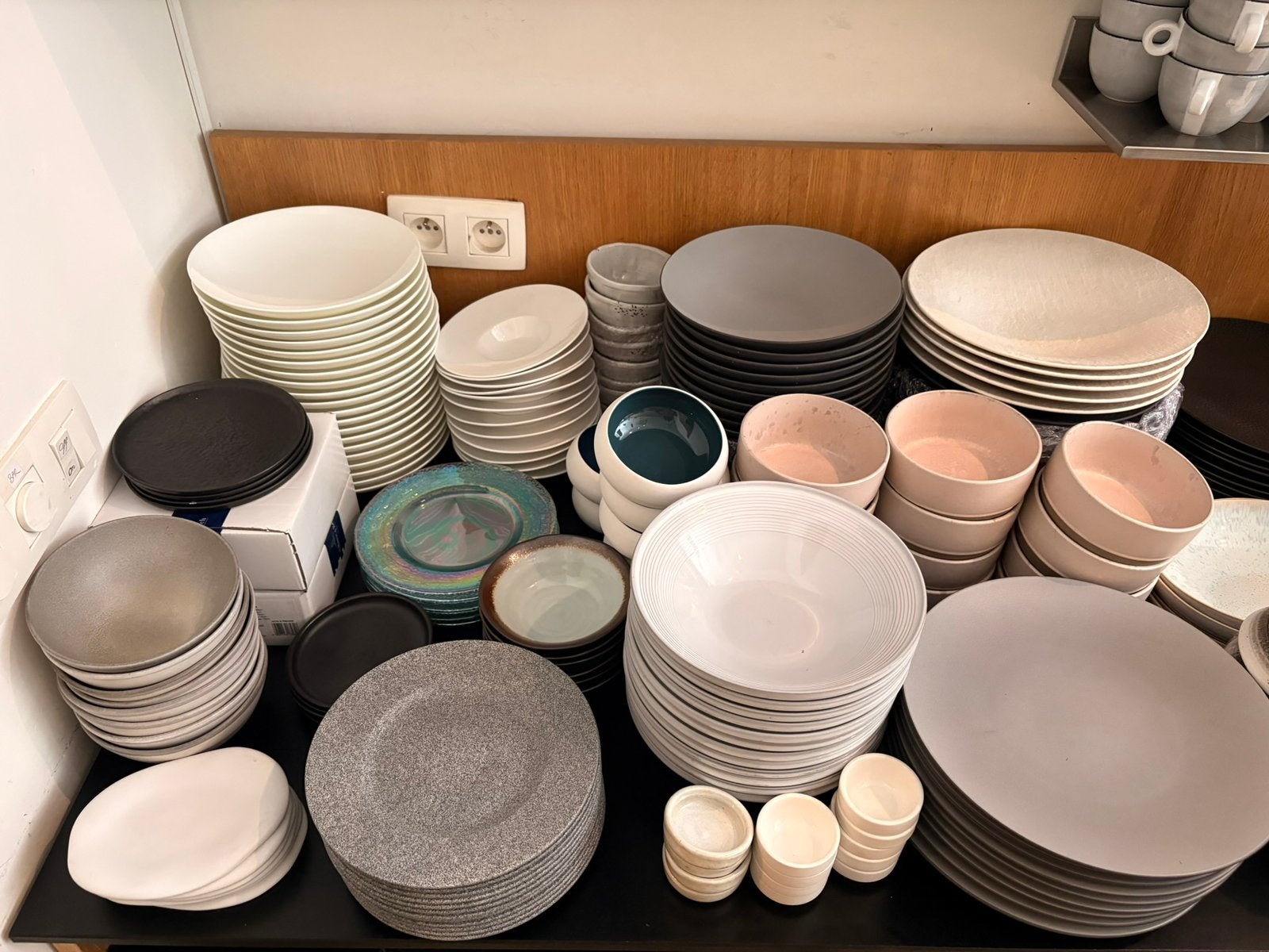 Borden en kommetjes te koop, Ophalen, Bord(en)