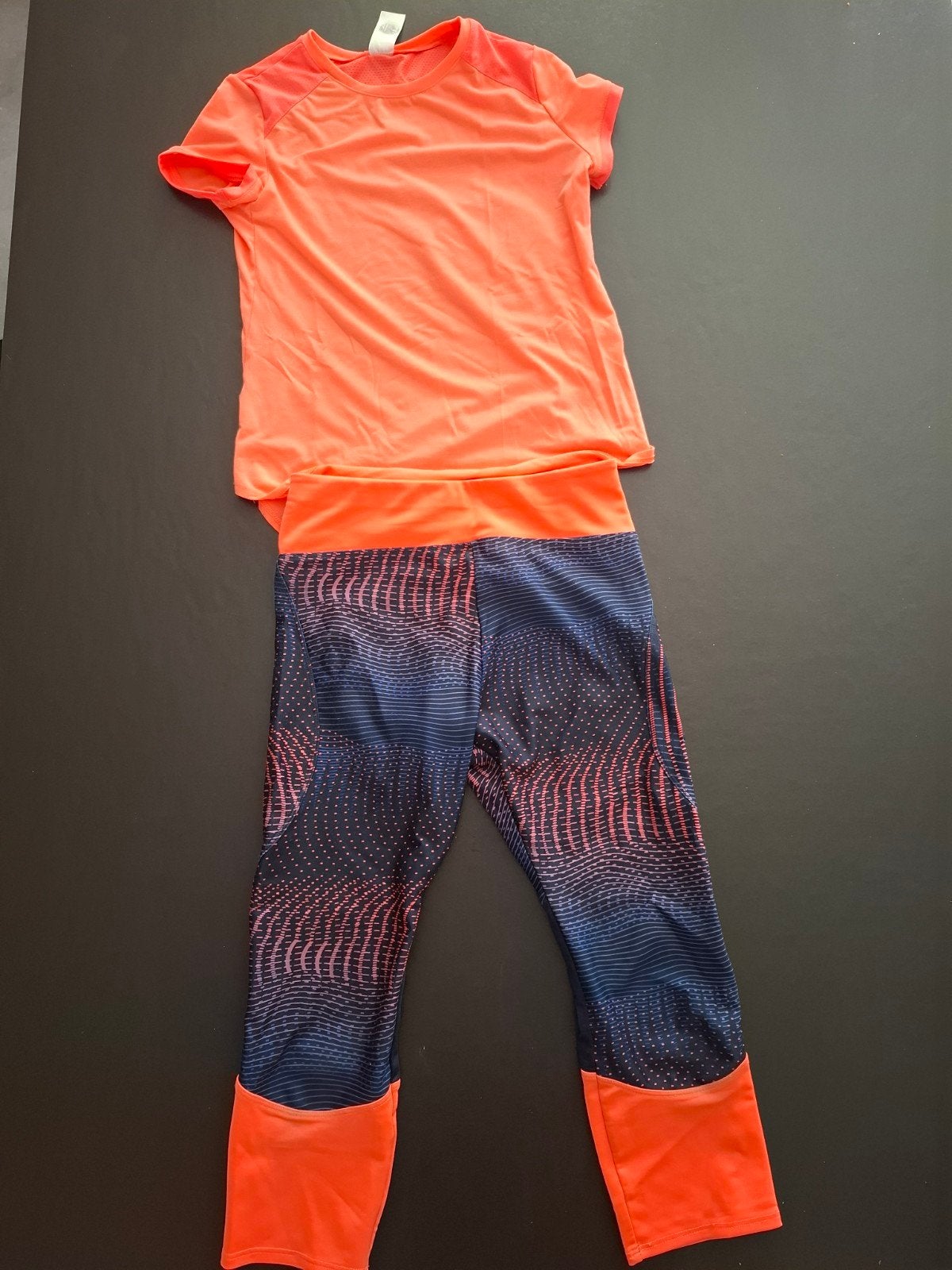 Ensemble de gym " Décathlon "pour fille de 10-11ans, Enlèvement, Porté, Decathlon, Général