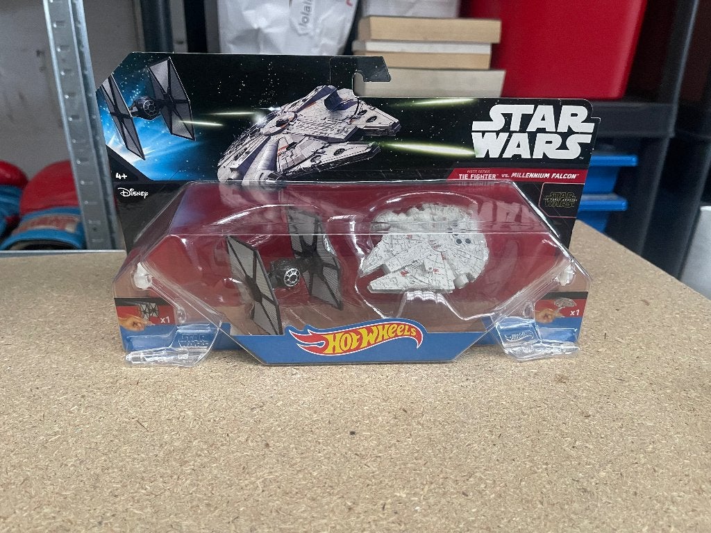 Hot Wheels Star Wars – TIE Fighter & Millennium Falcon, Hobby en Vrije tijd, Modelauto's | Overige schalen, Ophalen of Verzenden