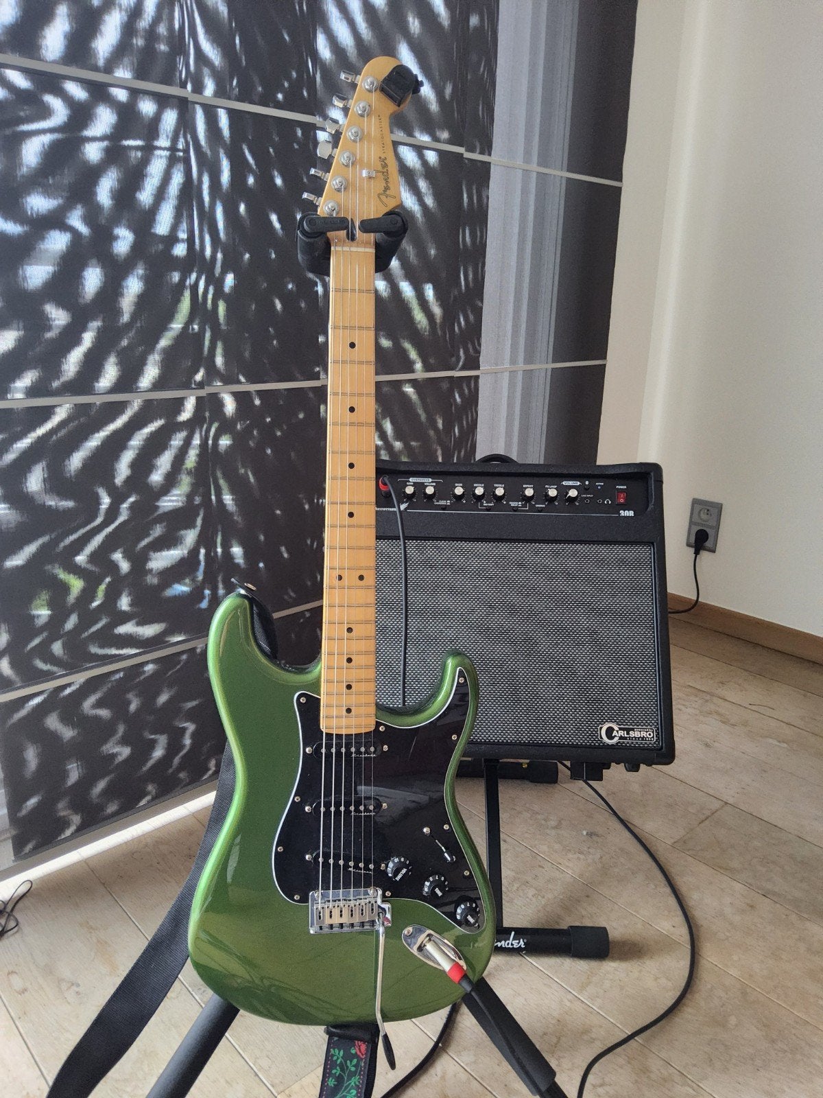 Fender strat en carlsbro amp, Muziek en Instrumenten, Snaarinstrumenten | Gitaren | Elektrisch, Ophalen, Fender