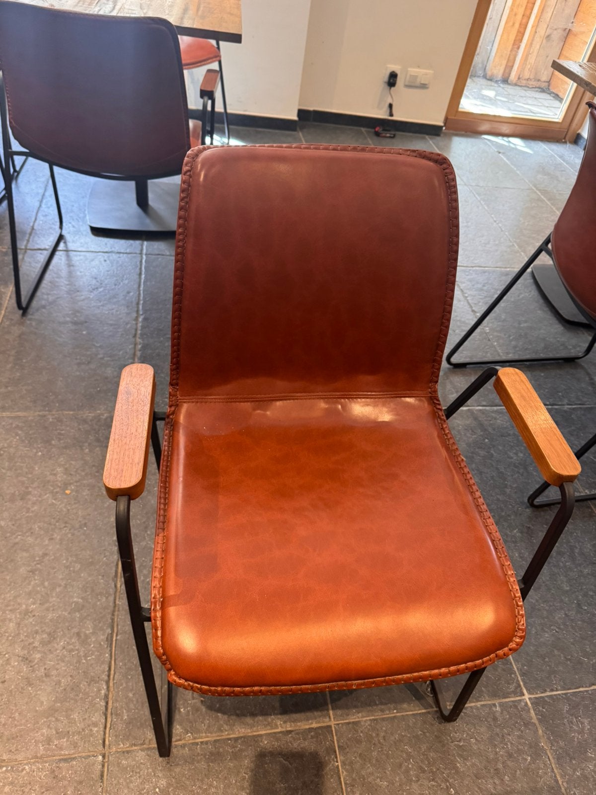 Horeca stoelen bruin leder, Enlèvement