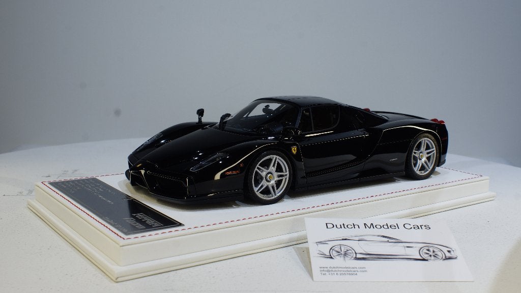 1:18 Ferrari Enzo (Davis & Giovanni) Rare Gloss Black NEW, Enlèvement ou Envoi, Neuf, Voiture, Autres marques