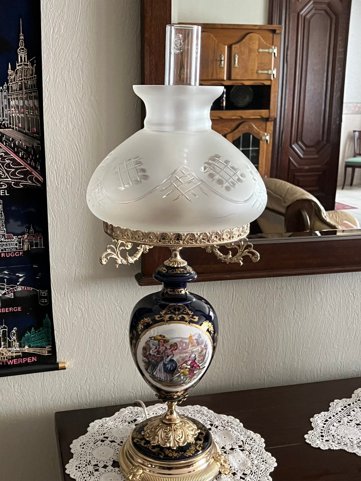 Limoges en popetjes let bankjes, Ophalen