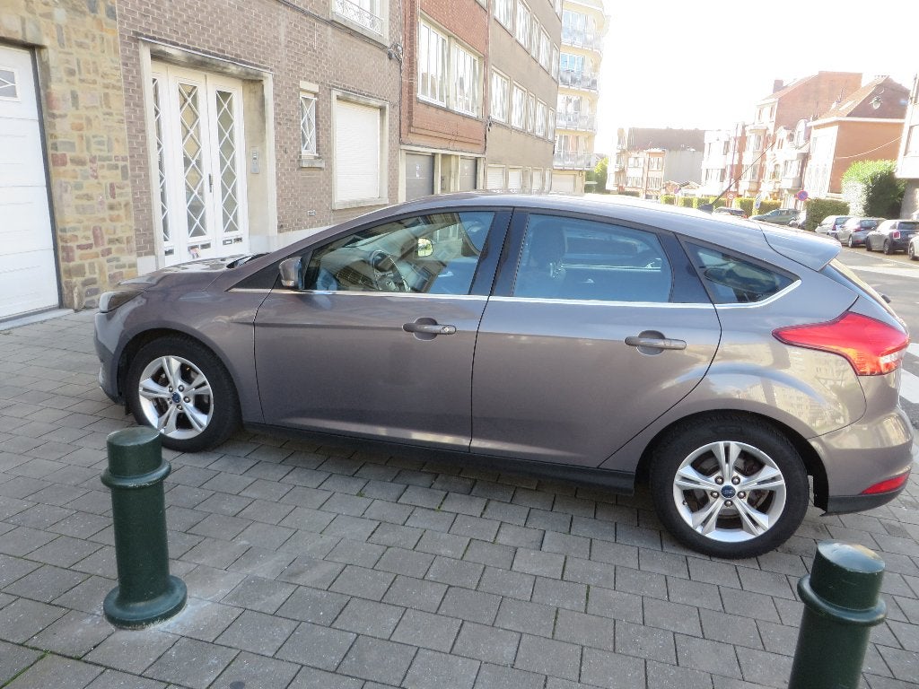 Ford Focus 1.0 125 CV Nieuwe motor 0 km  1 jaar garantie., Dealer onderhouden, Stof, 1280 kg, Euro 6