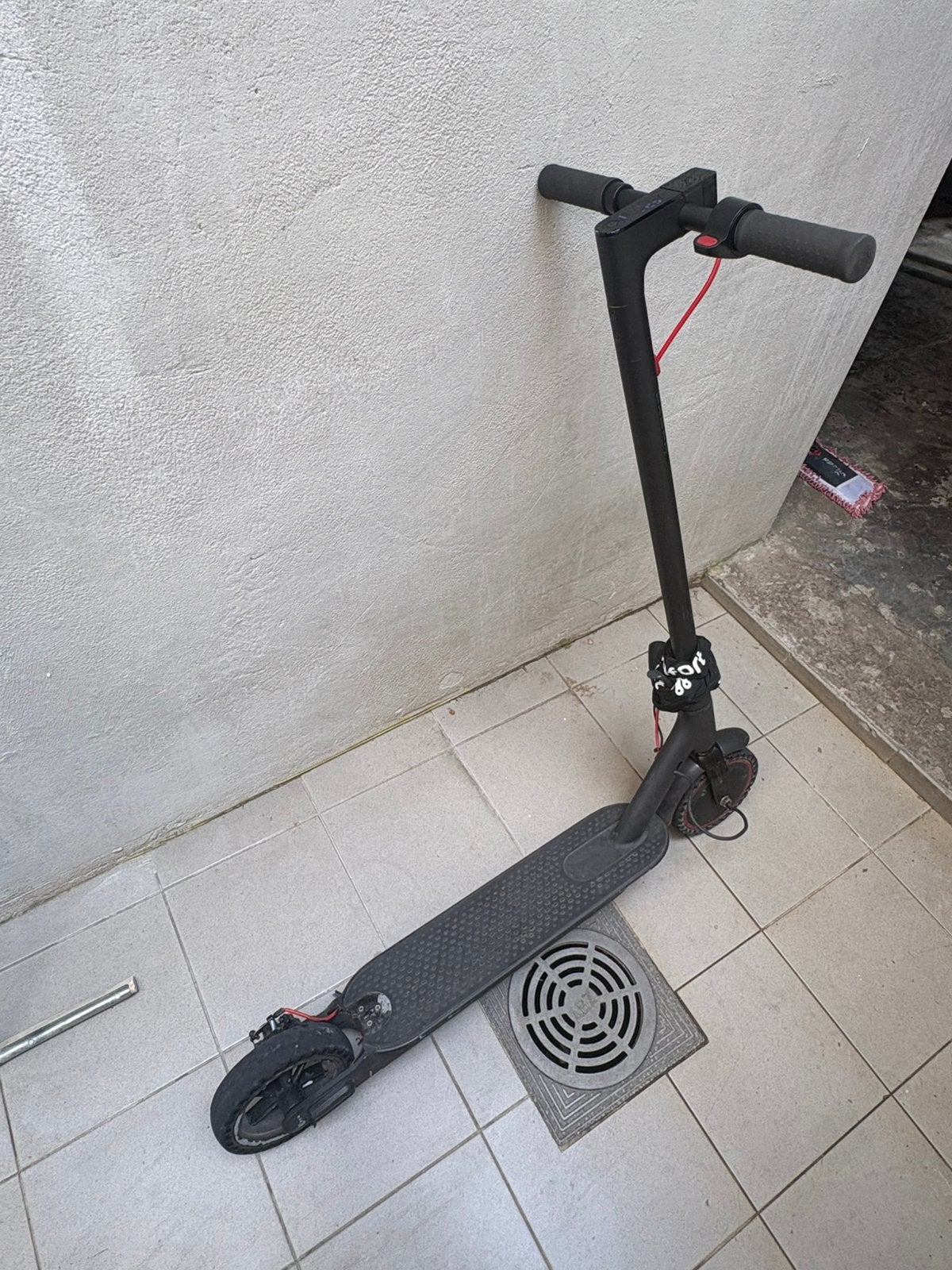 Xiaomi elektrische step ( stuk te voor onderdelen), Fietsen en Brommers, Ophalen, Zo goed als nieuw