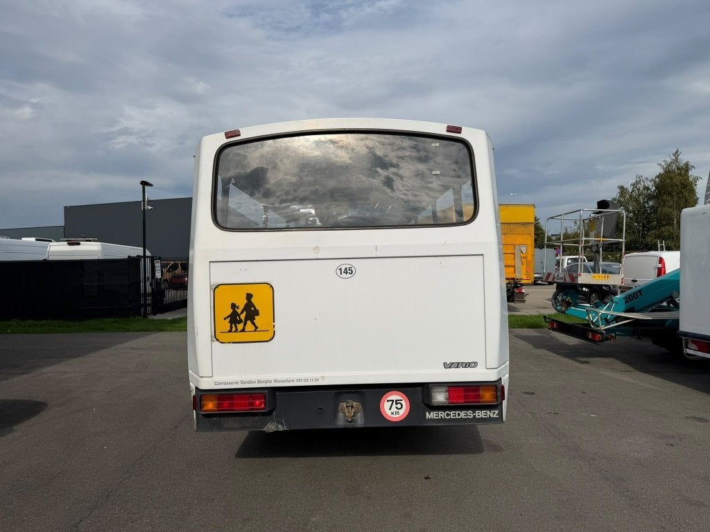 Mercedes Vario 0813 (Stock ID 39292) — 5
