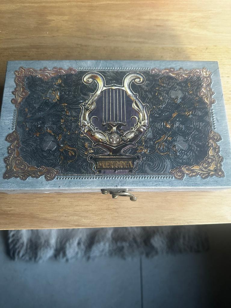 Tomorrowland, Collections, Enlèvement ou Envoi, Comme neuf