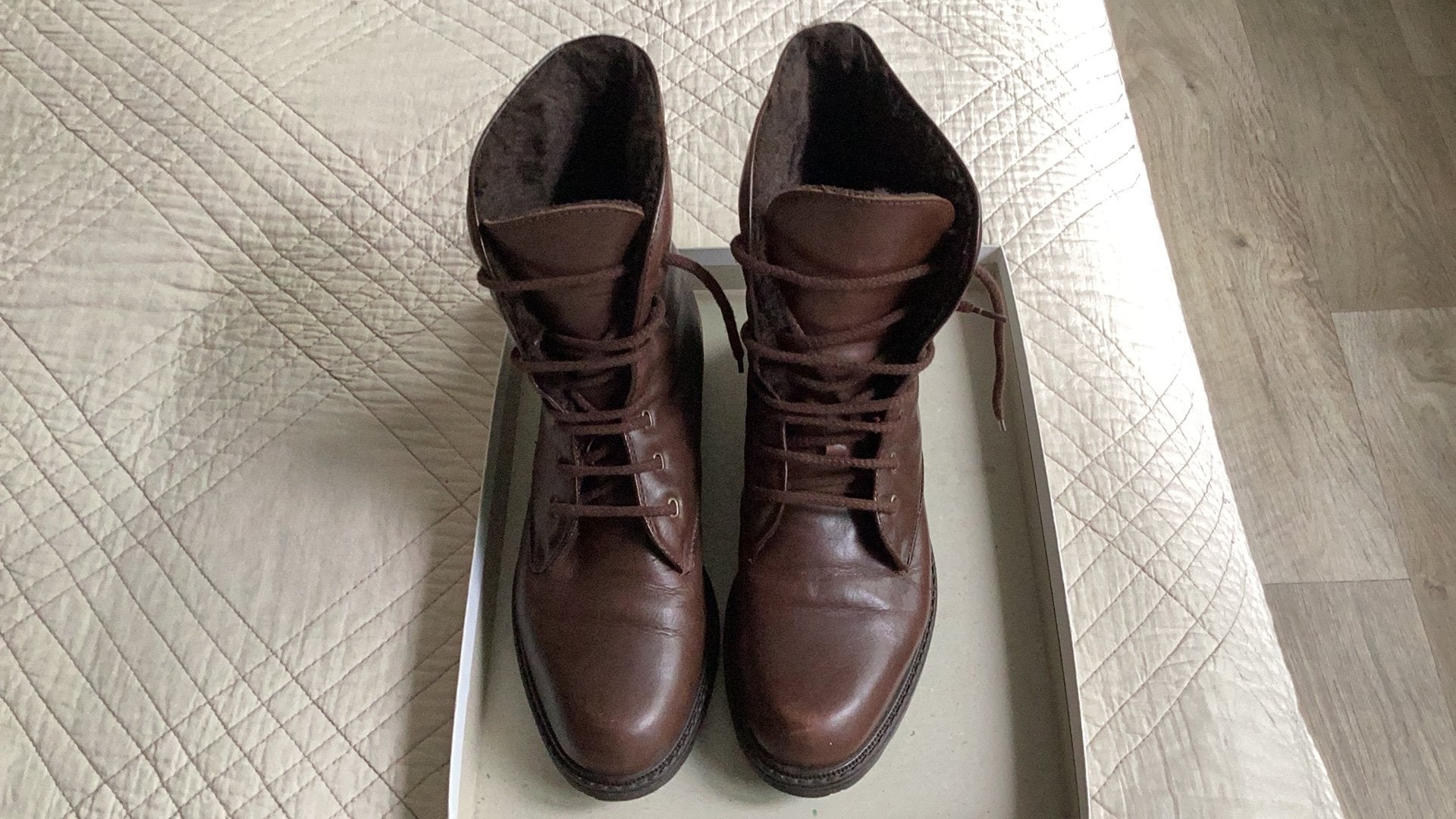 Bruine lederen winterboots, Ophalen, Bruin, Lage of Enkellaarzen, Zo goed als nieuw