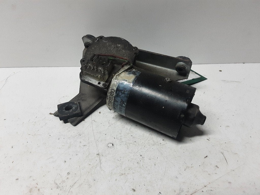 MOTEUR ESSUIE-GLACE AVANT 205 II (20A / C) (9222818380), Kontakt-peugeot@peugeot.com, Utilisé, Peugeot Deutschland GmbH, Bahnhofsplatz
65423  Rüsselsheim, DE