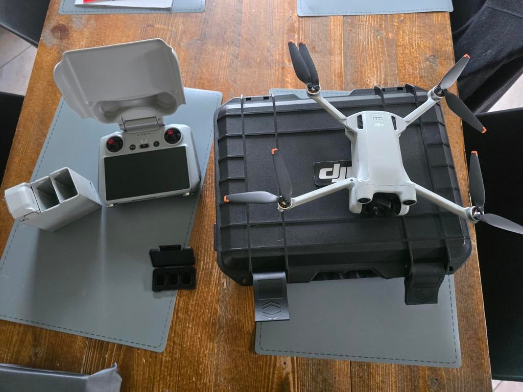 Dji minni 3 pro, Enlèvement ou Envoi, DJI