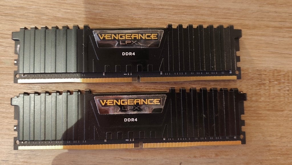 32 gb ddr4 3200Mhz nieuwstaat, Computers en Software, RAM geheugen, 32 GB, DDR4, Ophalen of Verzenden, Zo goed als nieuw