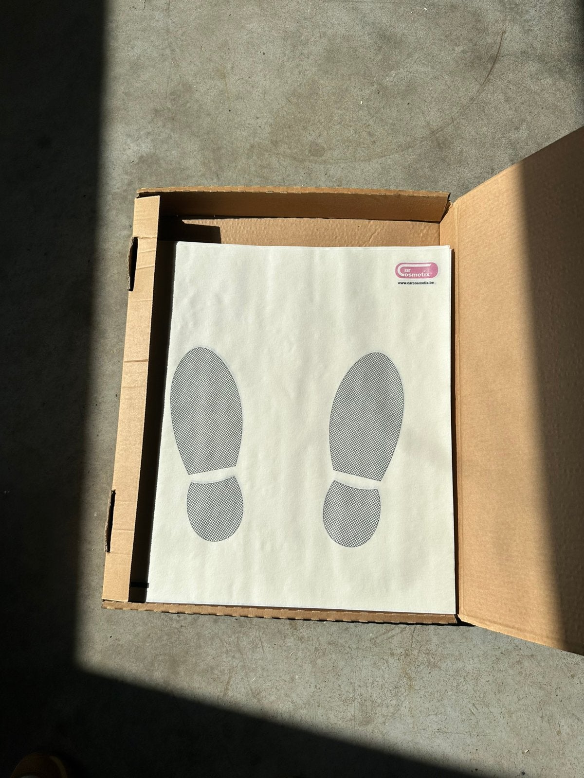 Nieuwe doos VOETMATTEN / CARPET COVERS VOOR AUTO, Ophalen, Zo goed als nieuw