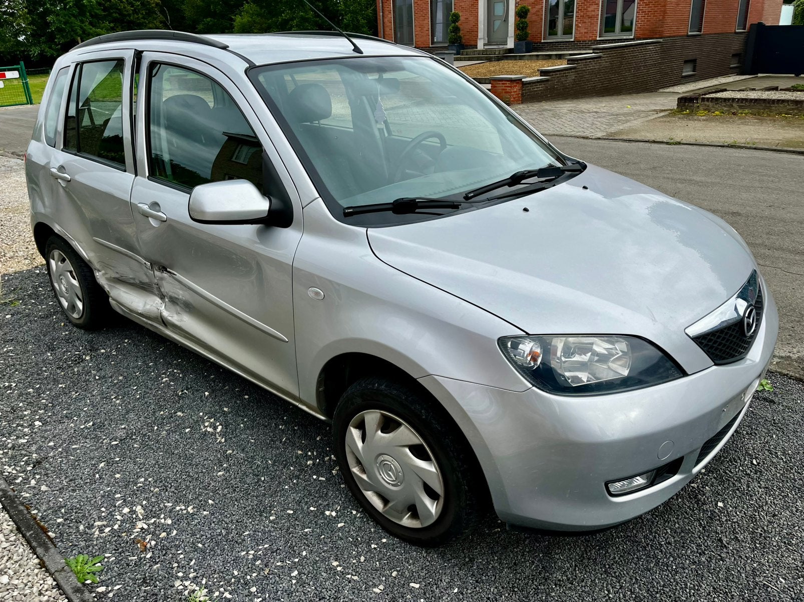 Mazda 2 Benzine 1.4 Mits 110.000 km, Stof, 4 cilinders, Particulier, Zilver of Grijs