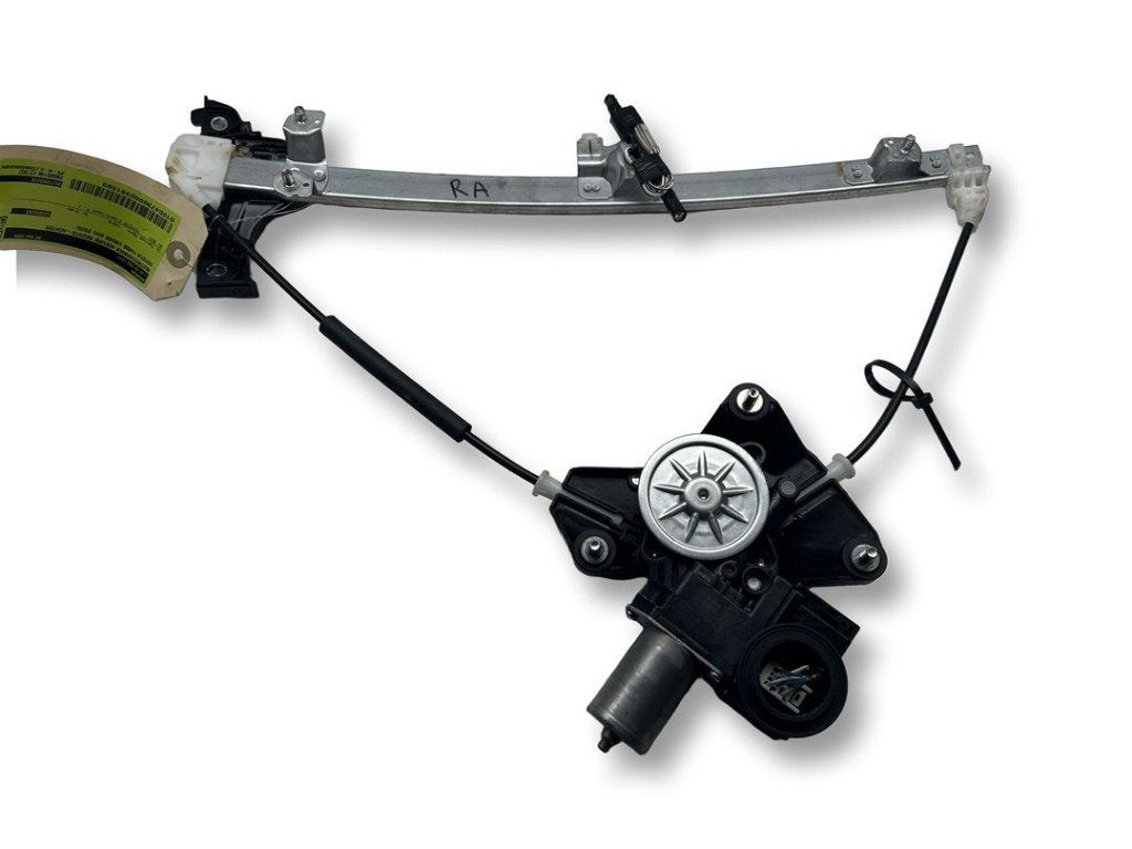 MECANISME VITRE ARRIÈRE DROIT Yaris Cross (PB1 / PJ1), Kundenbetreuung@toyota.de, Toyota, Utilisé, Toyota-Allee 2
50858  Köln, DE