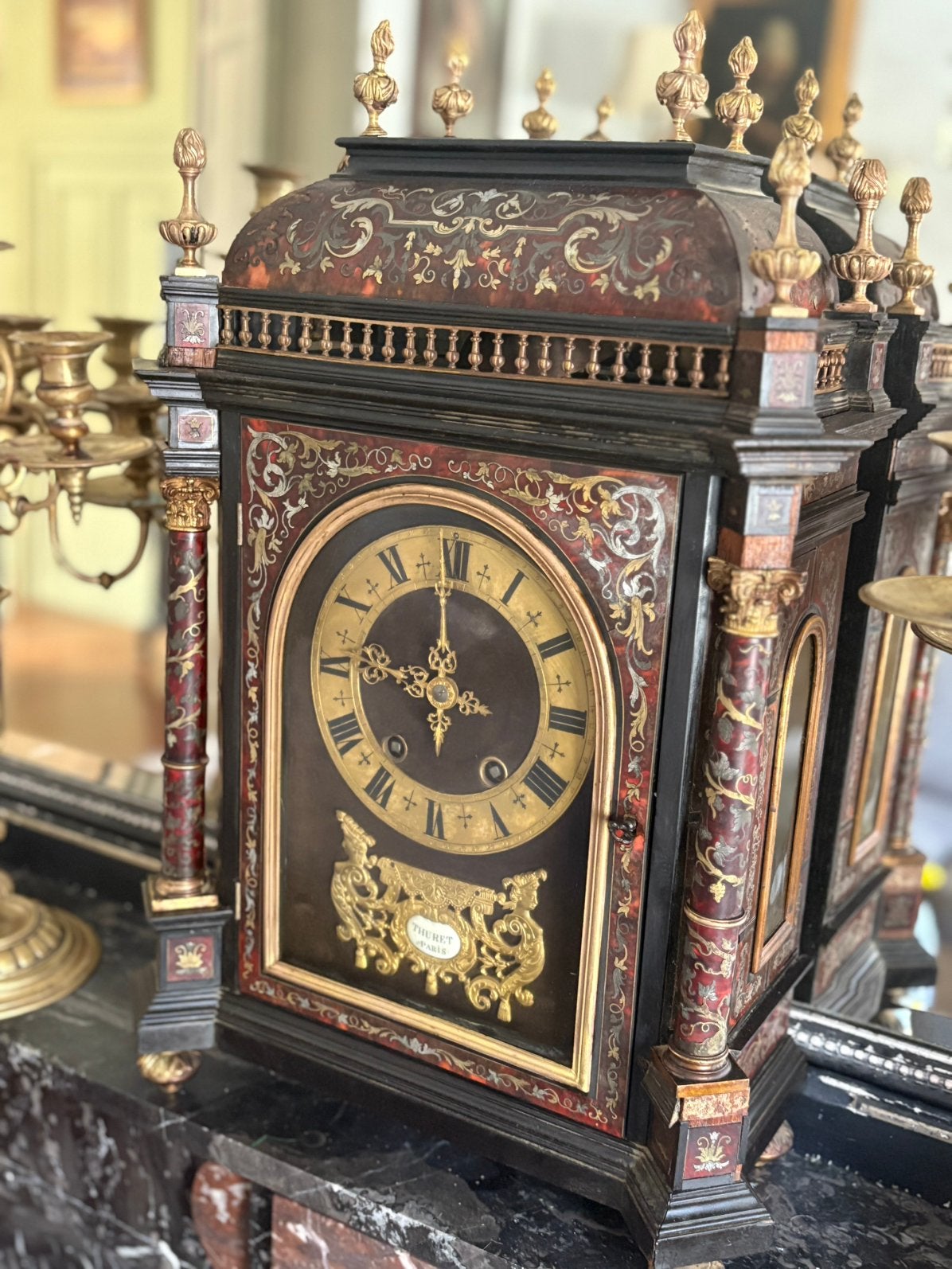 Religieuze boulle klok, Ophalen