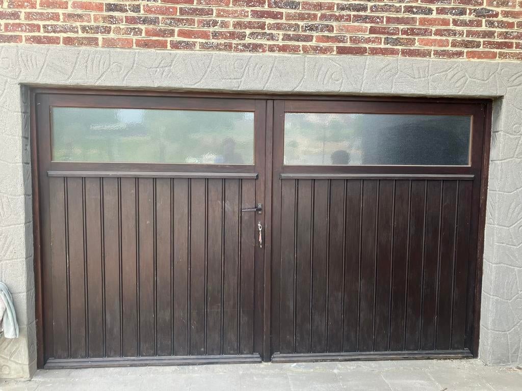 Dubbele garagepoort in hout, Ophalen, Zo goed als nieuw, Hout
