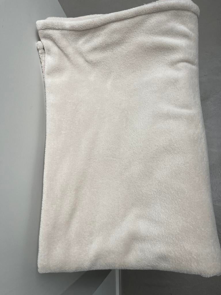 10 plaids beiges 180 x130 etat impeccable, Enlèvement, Comme neuf